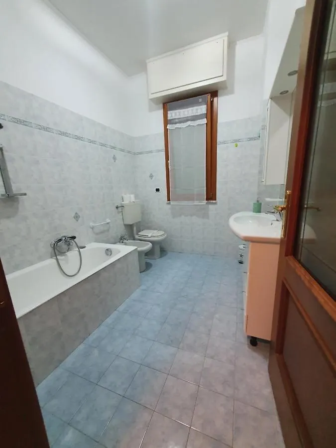 Desiree Paradis Apartment Loano Italy